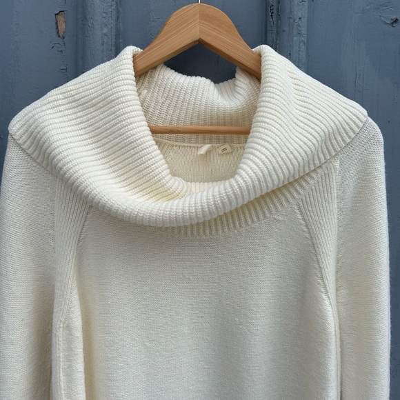 Anthropologie Moth Brenta Cowlneck Tunic Sweater, size M - Picture 6 of 13